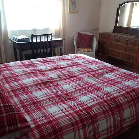 Calne Bed And Breakfast Exteriör bild