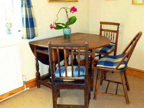 Calne Bed And Breakfast Exteriör bild